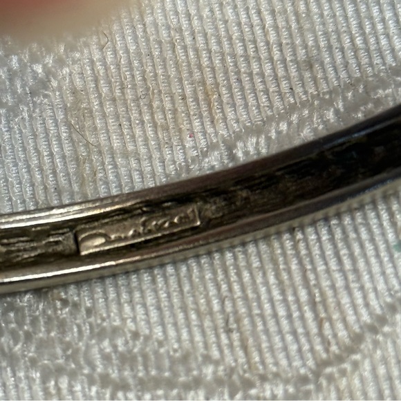 Vintage 1970’s Oscar de la Renta Bangle Bracelet Set. Antique look. Weighs‎ 2oz. - Picture 6 of 8